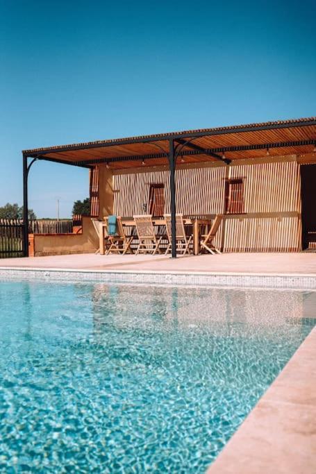 L'Heritier, Maison Climatisee, 12Pers Avec Piscine Villa Marzens Exteriör bild